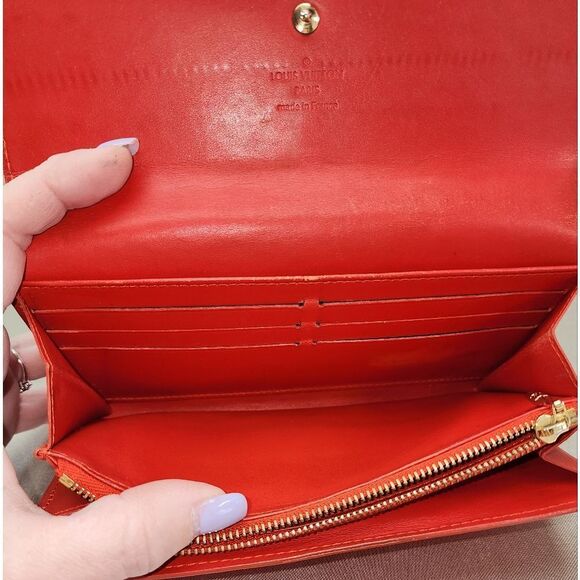 Authentic Louis Vuitton Vernis Sarah Long Wallet W/ Box And Dust Bag - Picture 11 of 17